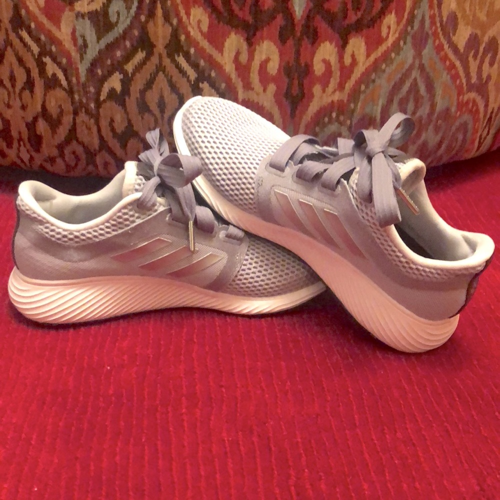 adidas Women's Edge Lux 3 Running Shoe